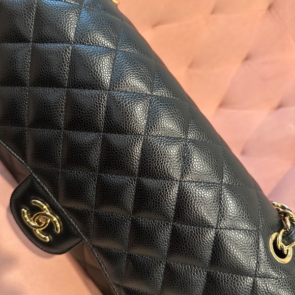 99% new Chanel classic double flap bag - Picture 4 of 9